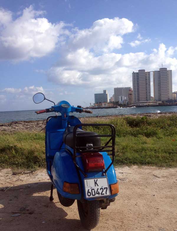 Nuova_targa_Vespa